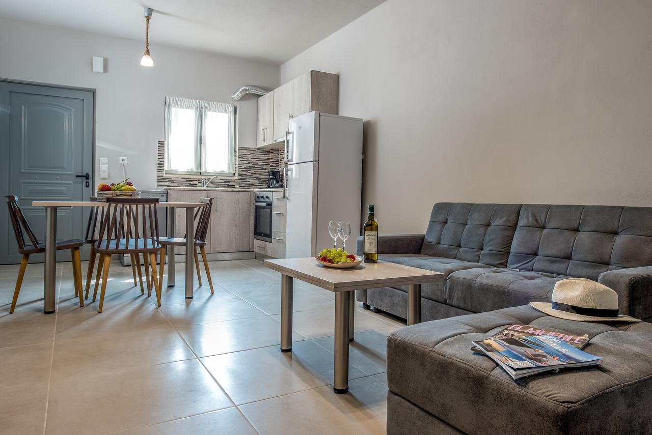 Asteri Apartments Und Studios Makrýgialos 외부 사진
