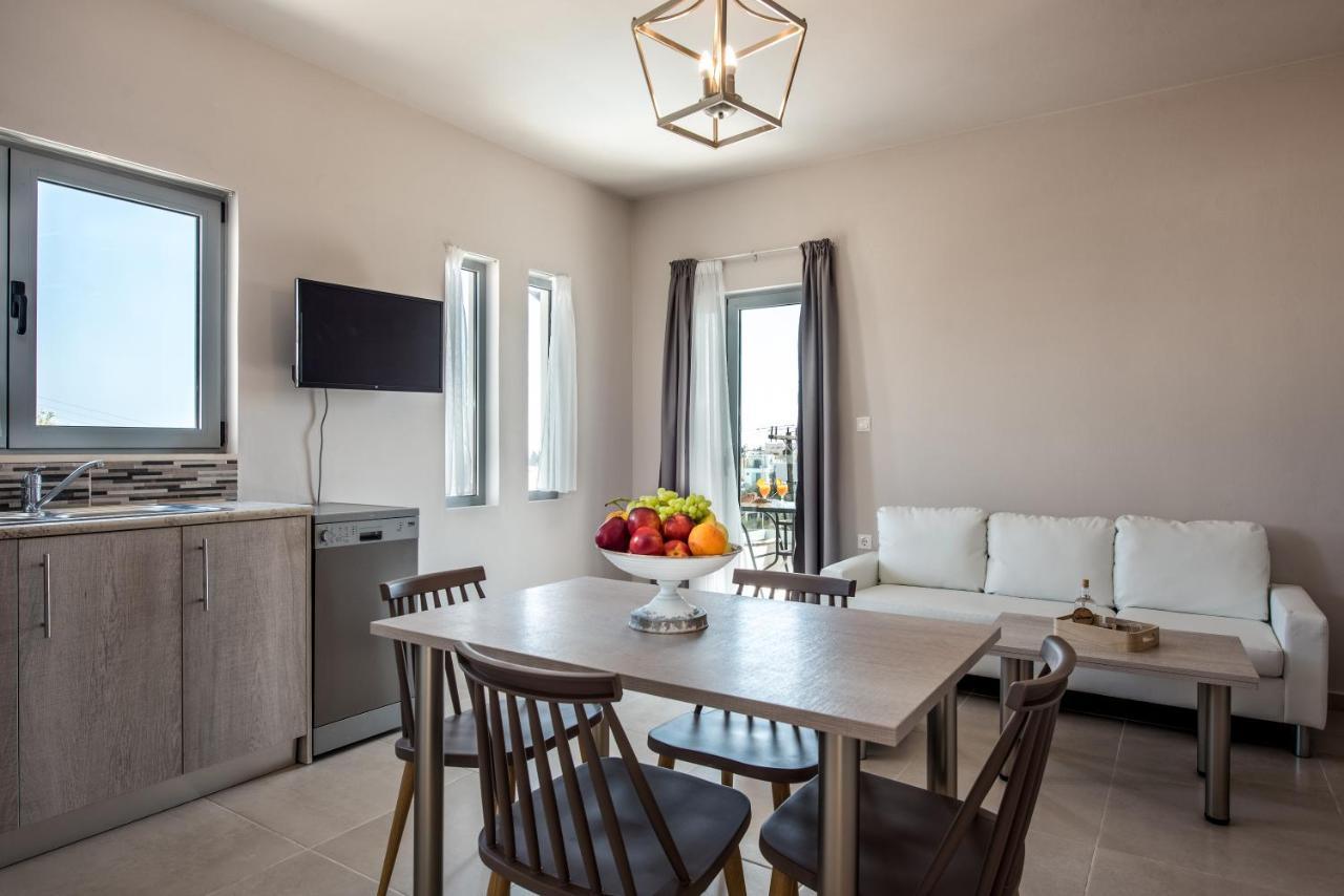 Asteri Apartments Und Studios Makrýgialos 외부 사진